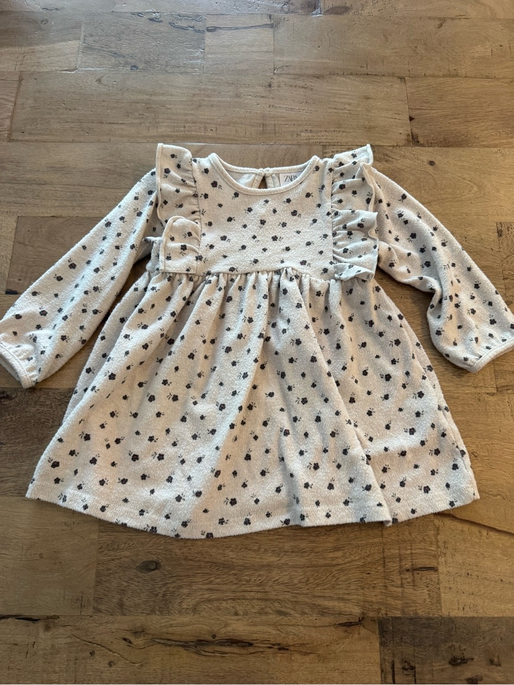 Zara Girls Cream Long-Sleeve Ruffle  Dress feminine floral autumn dress sz 1 1/2
